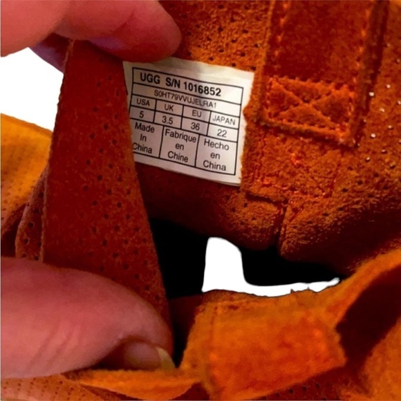 UGG women’s size 5 perforated pumpkin really cute booties! - Picture 3 of 4